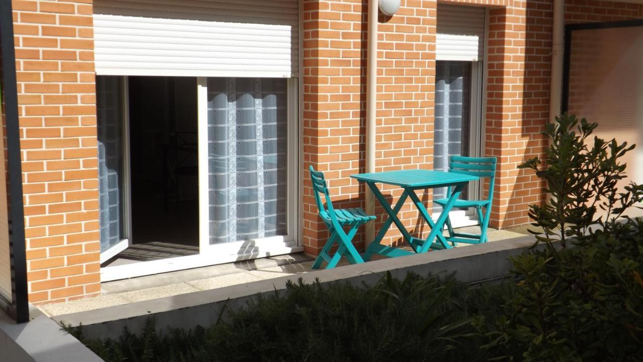 T2 ,parking Privé,terrasse, 10 Mns à Pieds De La Cité Corsaire Et Ses Plages * Saint-Malo