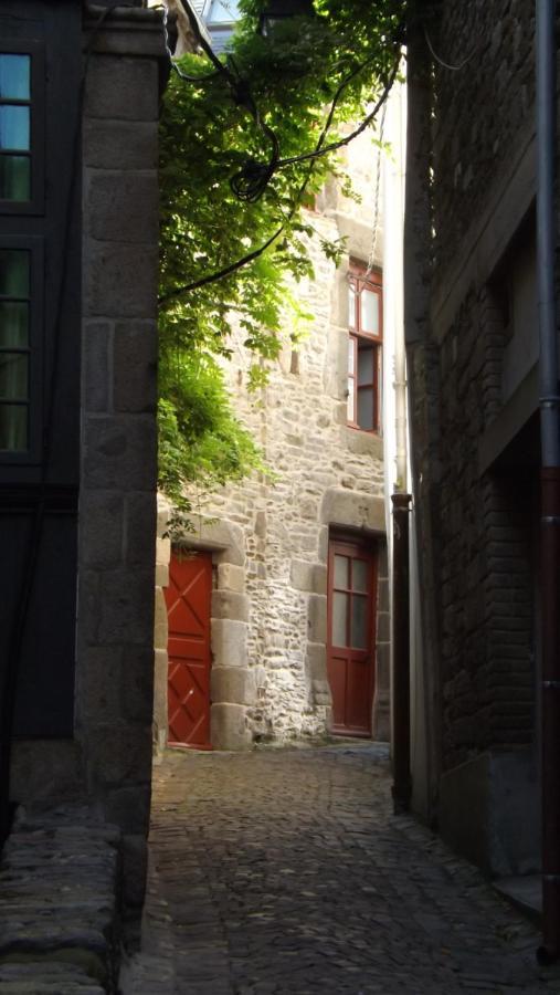 T2 ,parking Privé,terrasse, 10 Mns à Pieds De La Cité Corsaire Et Ses Plages * Saint-Malo